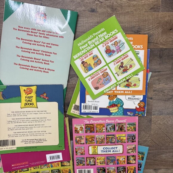 Vintage Berenstain Bears Book LOT 16 Children's Softcover Books + Activity Book - Picture 9 of 11